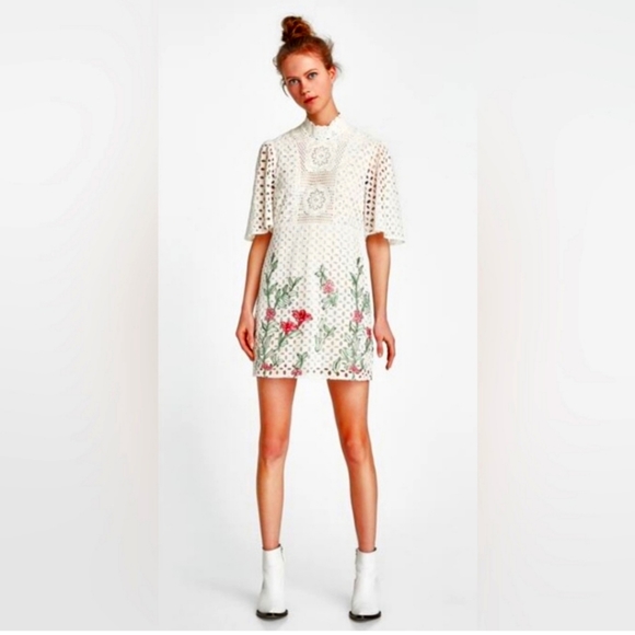 Zara Dresses & Skirts - Zara crochet / eyelet dress